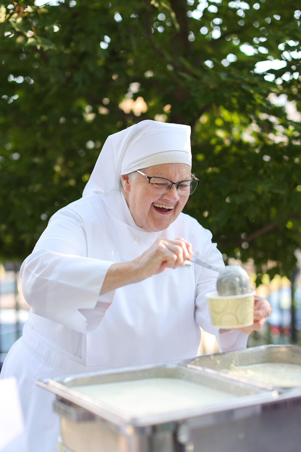 The Little Sisters of the Poor hosted a Summer Soirée on August 23. The event, which took place at the Jeanne Jugan Residence, was held to support the sisters’ ministry of caring for the elderly poor in Rhode Island. The event featured small bites and beverages from area restaurants in a delightful garden setting.